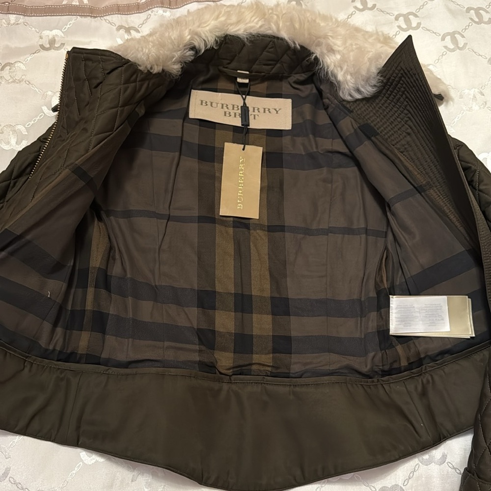 Burberry Brit Quilted Jacket with Shearling Collar (Olive Green, Size XS) - Picture 5 of 8